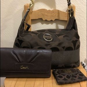 Coach Purse, wallet, coin slip with dust bag